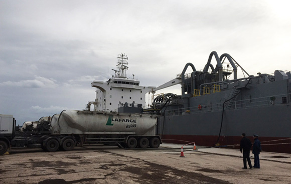 Lafarge Oggaz sends first cement exports from Arzew port
