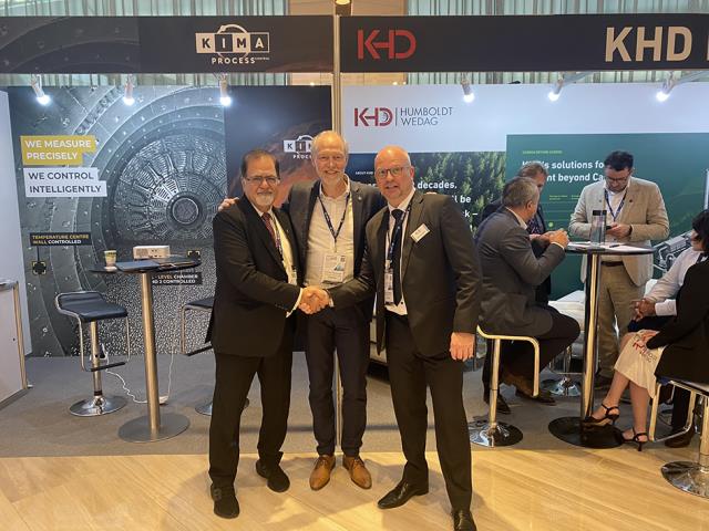 Mr. Ashok Dembla, President of HW India, forms partnership with KIMA Process and Humboldt Wedag India Pvt Ltd at Cemtech Middle East & Africa 2024, Dubai