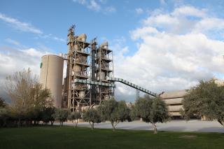 Spain's cement sector closes plants as energy prices rocket