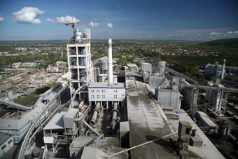 Ukraine industry moves against counterfeit cement